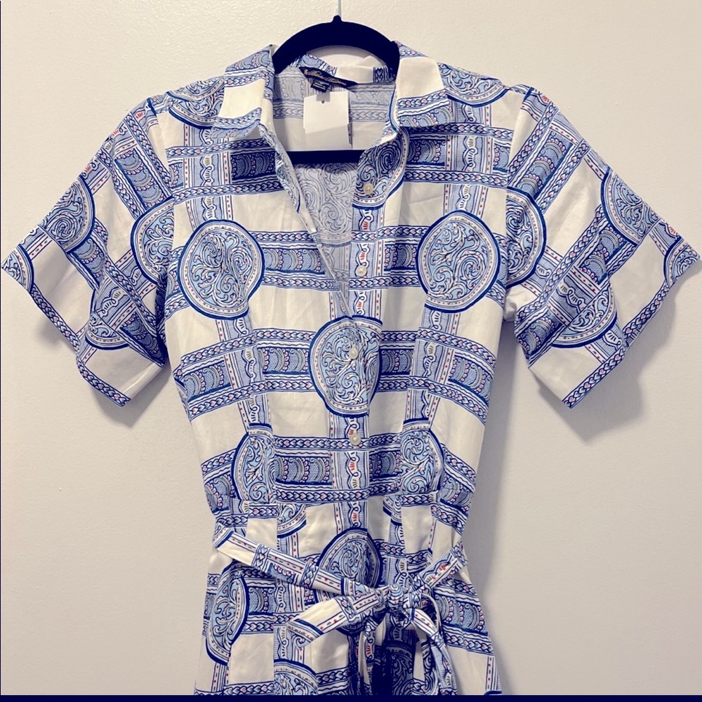 Selling this like-new midi Brooks Brothers dress.